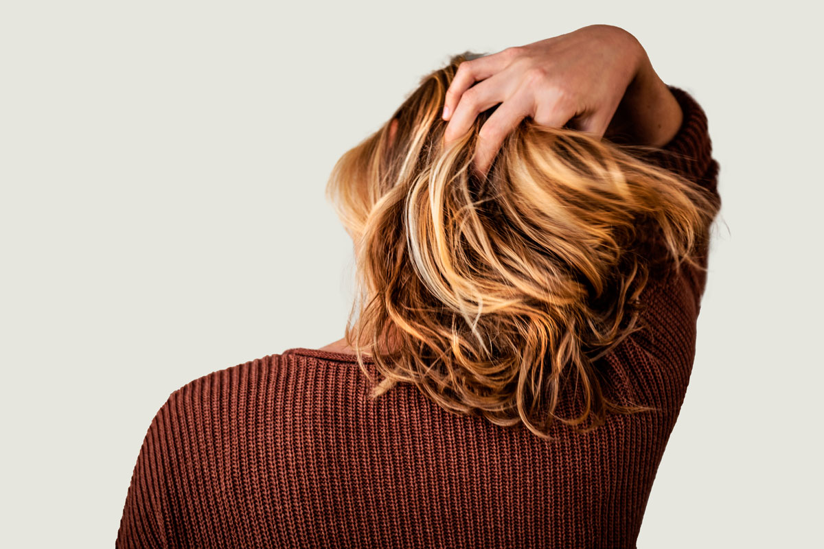 Pelucas pelo natural en Sevilla